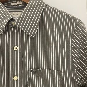 Abercrombie & Fitch Gray White Striped Vintage-Modern Muscle Fit Shirt, Men’s M